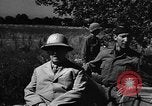 Standbild Henry Stimson L Italien, 1944, aus Sekunde 33 historischem Filmmaterial Videoclip 65675044003