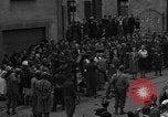 Standbild Frauen Mitarbeiter BESANCON FRANKREICH, 1944, aus Sekunde 7 historischem Filmmaterial Videoclip 65675044005