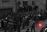 Standbild Frauen Mitarbeiter BESANCON FRANKREICH, 1944, aus Sekunde 9 historischem Filmmaterial Videoclip 65675044005