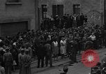 Standbild Frauen Mitarbeiter BESANCON FRANKREICH, 1944, aus Sekunde 13 historischem Filmmaterial Videoclip 65675044005