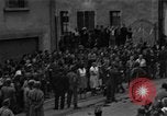 Standbild Frauen Mitarbeiter BESANCON FRANKREICH, 1944, aus Sekunde 14 historischem Filmmaterial Videoclip 65675044005