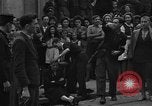 Standbild Frauen Mitarbeiter BESANCON FRANKREICH, 1944, aus Sekunde 15 historischem Filmmaterial Videoclip 65675044005
