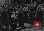 Standbild Frauen Mitarbeiter BESANCON FRANKREICH, 1944, aus Sekunde 18 historischem Filmmaterial Videoclip 65675044005