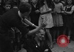 Standbild Frauen Mitarbeiter BESANCON FRANKREICH, 1944, aus Sekunde 23 historischem Filmmaterial Videoclip 65675044005