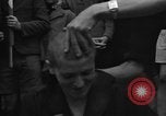 Standbild Frauen Mitarbeiter BESANCON FRANKREICH, 1944, aus Sekunde 28 historischem Filmmaterial Videoclip 65675044005