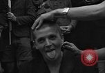 Standbild Frauen Mitarbeiter BESANCON FRANKREICH, 1944, aus Sekunde 30 historischem Filmmaterial Videoclip 65675044005