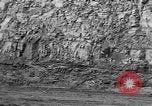 Standbild Kohle Bergbau Alberta British Columbia Kanada, 1940, aus Sekunde 11 historischem Filmmaterial Videoclip 65675044027