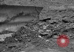 Standbild Kohle Bergbau Alberta British Columbia Kanada, 1940, aus Sekunde 13 historischem Filmmaterial Videoclip 65675044027