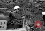 Standbild Kohle Bergbau Alberta British Columbia Kanada, 1940, aus Sekunde 18 historischem Filmmaterial Videoclip 65675044027