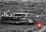 Standbild Kohle Bergbau Alberta British Columbia Kanada, 1940, aus Sekunde 20 historischem Filmmaterial Videoclip 65675044027