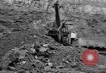 Standbild Kohle Bergbau Alberta British Columbia Kanada, 1940, aus Sekunde 25 historischem Filmmaterial Videoclip 65675044027