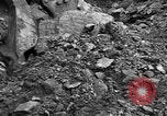 Standbild Kohle Bergbau Alberta British Columbia Kanada, 1940, aus Sekunde 30 historischem Filmmaterial Videoclip 65675044027