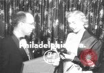 Standbild Clare Booth Luce Philadelphia Pennsylvania USA, 1955, aus Sekunde 1 historischem Filmmaterial Videoclip 65675044046