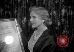 Standbild Clare Booth Luce Philadelphia Pennsylvania USA, 1955, aus Sekunde 8 historischem Filmmaterial Videoclip 65675044046