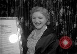 Standbild Clare Booth Luce Philadelphia Pennsylvania USA, 1955, aus Sekunde 11 historischem Filmmaterial Videoclip 65675044046