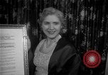 Standbild Clare Booth Luce Philadelphia Pennsylvania USA, 1955, aus Sekunde 19 historischem Filmmaterial Videoclip 65675044046