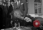 Immagine di Presidente Dwight Eisenhower D Washington DC USA, 1955, secondo 27 filmato di repertorio 65675044047