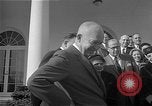 Immagine di Presidente Dwight Eisenhower D Washington DC USA, 1955, secondo 31 filmato di repertorio 65675044047