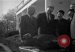 Immagine di Presidente Dwight Eisenhower D Washington DC USA, 1955, secondo 42 filmato di repertorio 65675044047