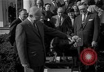 Immagine di Presidente Dwight Eisenhower D Washington DC USA, 1955, secondo 50 filmato di repertorio 65675044047