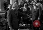Immagine di Presidente Dwight Eisenhower D Washington DC USA, 1955, secondo 51 filmato di repertorio 65675044047