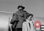 Standbild USO Truppe Seoul Korea, 1953, aus Sekunde 5 historischem Filmmaterial Videoclip 65675044054