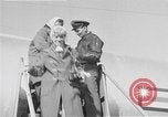 Standbild USO Truppe Seoul Korea, 1953, aus Sekunde 12 historischem Filmmaterial Videoclip 65675044054
