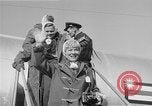 Standbild USO Truppe Seoul Korea, 1953, aus Sekunde 15 historischem Filmmaterial Videoclip 65675044054