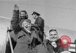 Standbild USO Truppe Seoul Korea, 1953, aus Sekunde 18 historischem Filmmaterial Videoclip 65675044054