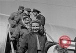 Standbild USO Truppe Seoul Korea, 1953, aus Sekunde 22 historischem Filmmaterial Videoclip 65675044054