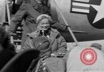 Standbild USO Truppe Seoul Korea, 1953, aus Sekunde 23 historischem Filmmaterial Videoclip 65675044054