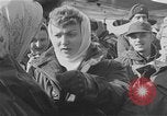 Standbild USO Truppe Seoul Korea, 1953, aus Sekunde 24 historischem Filmmaterial Videoclip 65675044054