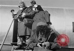 Standbild USO Truppe Seoul Korea, 1953, aus Sekunde 37 historischem Filmmaterial Videoclip 65675044054