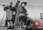 Standbild USO Truppe Seoul Korea, 1953, aus Sekunde 38 historischem Filmmaterial Videoclip 65675044054