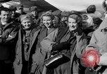 Standbild USO Truppe Seoul Korea, 1953, aus Sekunde 49 historischem Filmmaterial Videoclip 65675044054