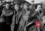 Standbild USO Truppe Seoul Korea, 1953, aus Sekunde 51 historischem Filmmaterial Videoclip 65675044054