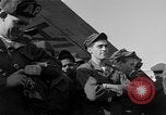 Standbild USO Truppe Seoul Korea, 1953, aus Sekunde 58 historischem Filmmaterial Videoclip 65675044054