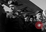 Standbild USO Truppe Seoul Korea, 1953, aus Sekunde 59 historischem Filmmaterial Videoclip 65675044054