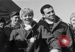 Standbild USO Truppe Seoul Korea, 1953, aus Sekunde 62 historischem Filmmaterial Videoclip 65675044054