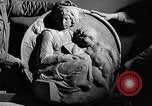Standbild Kunst Anzeige New York United States USA, 1940, aus Sekunde 56 historischem Filmmaterial Videoclip 65675044061