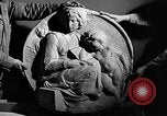 Standbild Kunst Anzeige New York United States USA, 1940, aus Sekunde 57 historischem Filmmaterial Videoclip 65675044061