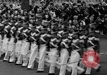 Standbild Memorial Day Parade Pokale Bürgerkrieg Veteranen New York City USA, 1935, aus Sekunde 18 historischem Filmmaterial Videoclip 65675044067