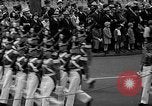 Standbild Memorial Day Parade Pokale Bürgerkrieg Veteranen New York City USA, 1935, aus Sekunde 19 historischem Filmmaterial Videoclip 65675044067