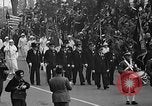 Standbild Memorial Day Parade Pokale Bürgerkrieg Veteranen New York City USA, 1935, aus Sekunde 27 historischem Filmmaterial Videoclip 65675044067