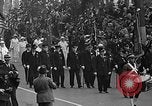 Standbild Memorial Day Parade Pokale Bürgerkrieg Veteranen New York City USA, 1935, aus Sekunde 30 historischem Filmmaterial Videoclip 65675044067