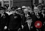 Standbild Memorial Day Parade Pokale Bürgerkrieg Veteranen New York City USA, 1935, aus Sekunde 40 historischem Filmmaterial Videoclip 65675044067