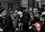 Standbild Memorial Day Parade Pokale Bürgerkrieg Veteranen New York City USA, 1935, aus Sekunde 49 historischem Filmmaterial Videoclip 65675044067