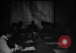 Immagine di Ho Chi Minh soddisfa con cabinet Il Vietnam, 1946, secondo 13 filmato di repertorio 65675044090