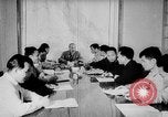 Immagine di Ho Chi Minh soddisfa con cabinet Il Vietnam, 1946, secondo 16 filmato di repertorio 65675044090