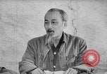 Immagine di Ho Chi Minh soddisfa con cabinet Il Vietnam, 1946, secondo 27 filmato di repertorio 65675044090